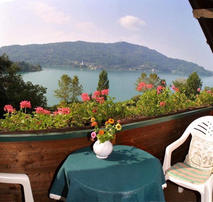 Ferienwohnungen Salmen Pörtschach am Wörthersee Habitación foto